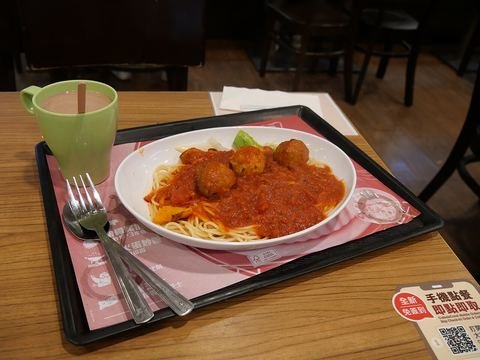 Almôndegas ao sugo