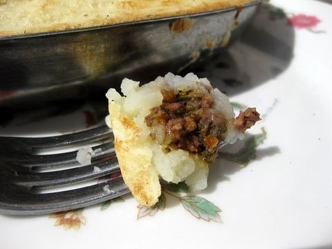 Escondidinho gratinado na travessa